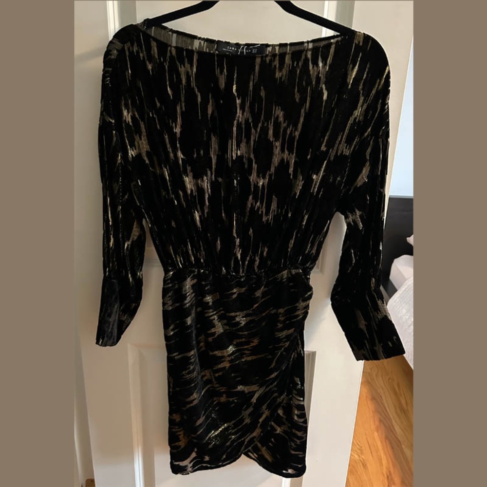 Zara Velvet Burnout Glittery Puff Sleeve Tulip Dress – Black/Gold, Size Small
